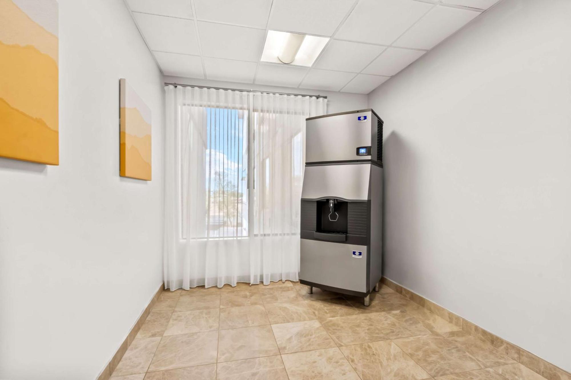 Spark By Hilton Phoenix East Mesa Bagian luar foto