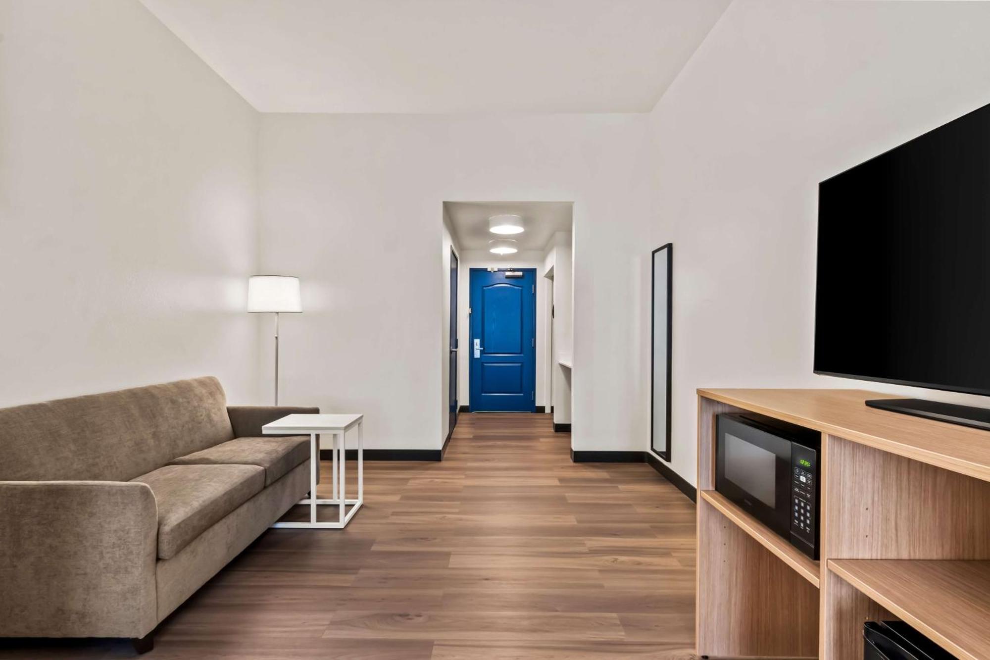 Spark By Hilton Phoenix East Mesa Bagian luar foto