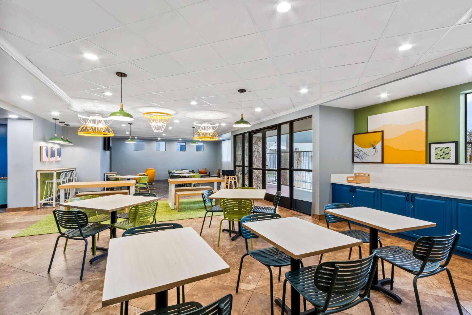 Spark By Hilton Phoenix East Mesa Bagian luar foto