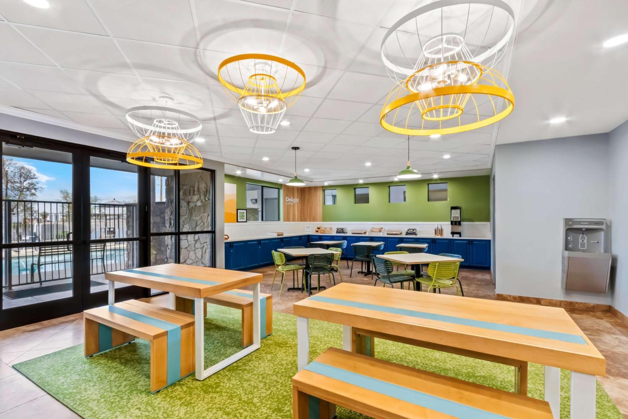 Spark By Hilton Phoenix East Mesa Bagian luar foto